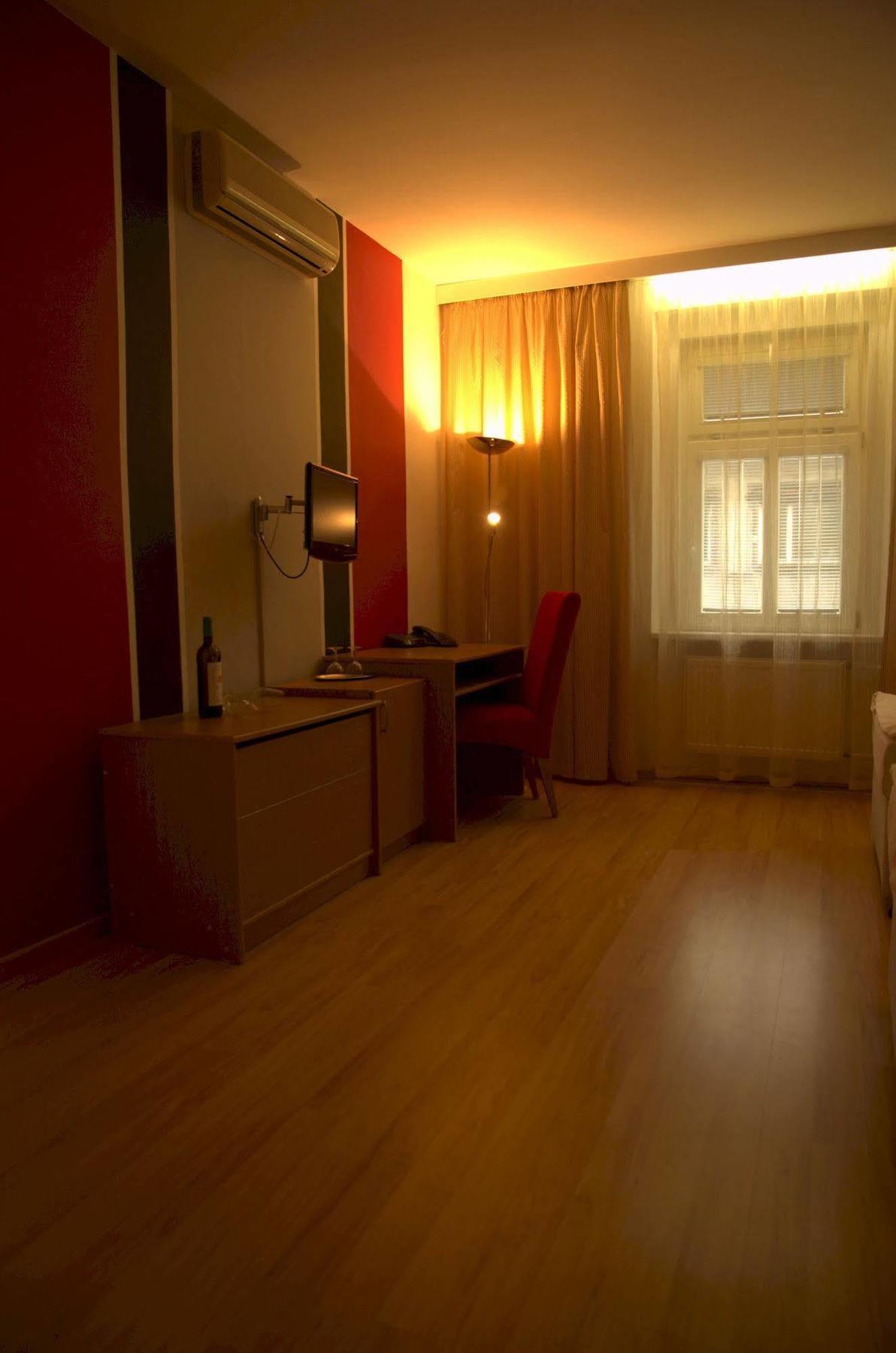 Hotel Payer Teplice Exteriör bild
